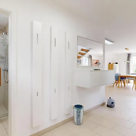 Modernes Ruegenblick 23 Kramerhof Id Rb23 Parow