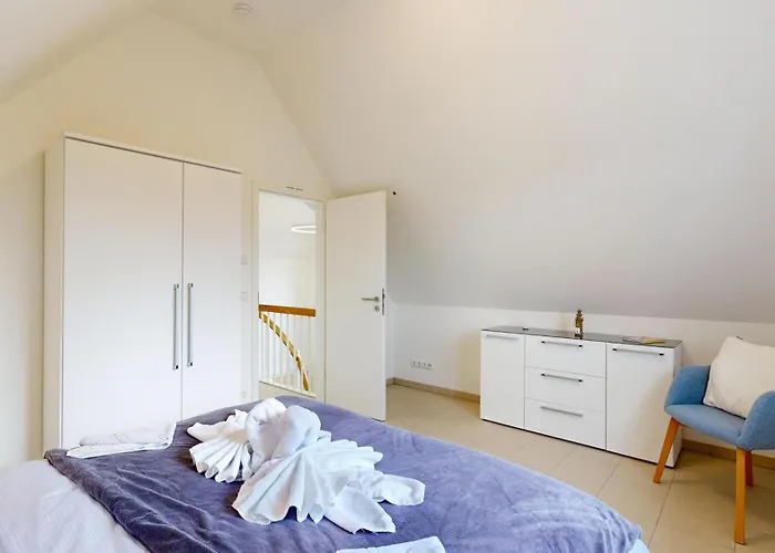 Modernes Ruegenblick 23 Kramerhof Id Rb23 * Parow