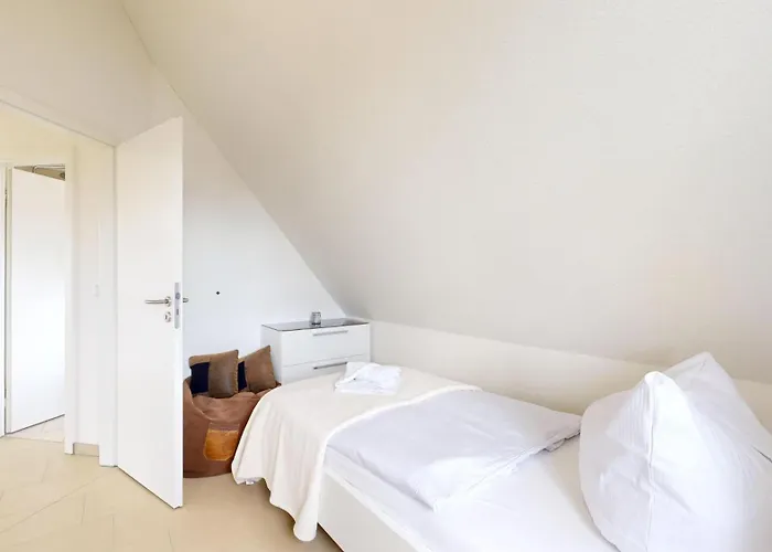 Modernes Ruegenblick 23 Kramerhof Id Rb23 * Parow